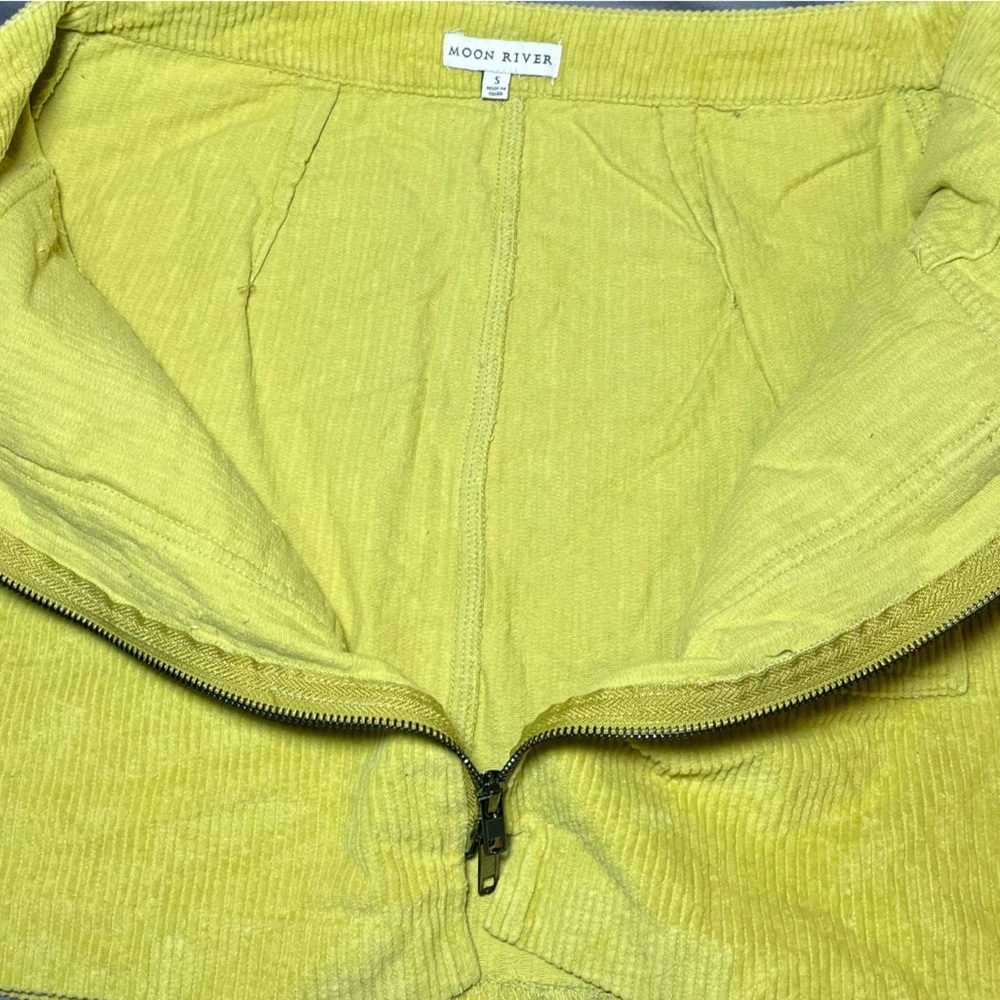 Moon River sz Small Lime Green Corduroy Mini Skirt w/ full front zipper & pocket - Picture 12 of 12